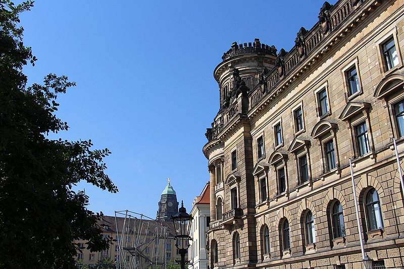 File:Dresden - Polizeipräsidium (4).jpg