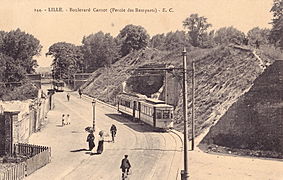 Antigo cartão postal no Boulevard Carnot após a descoberta das muralhas.