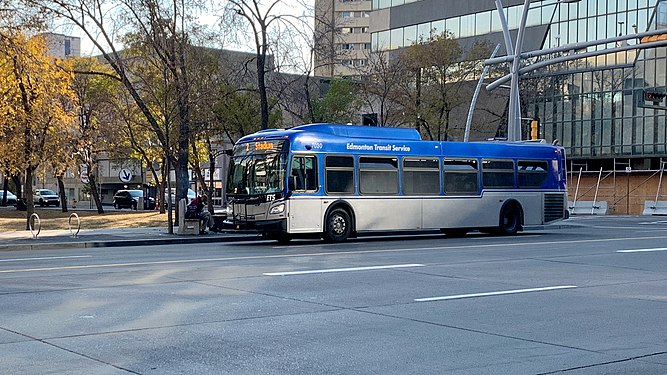 Edmonton Transit Service New Flyer XD40 on route 2 to Stadium