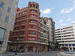 Edificios en la plaza del Carmen (Gijón, 1940)