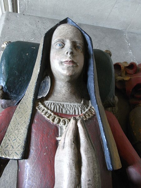 File:Effigy of Anne Gorges (née Howard) on her tomb, All Saints Church, Wraxall, Somerset, UK - 20100505.jpg