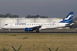 Embraer 190-100LR, Finnair JP6414623.jpg