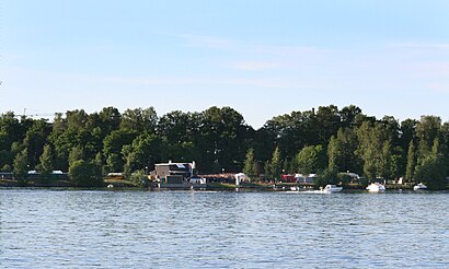 How to get to Eteläpuisto with public transit - About the place