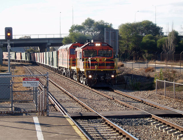 A freight train passing Ethelton station in 2005