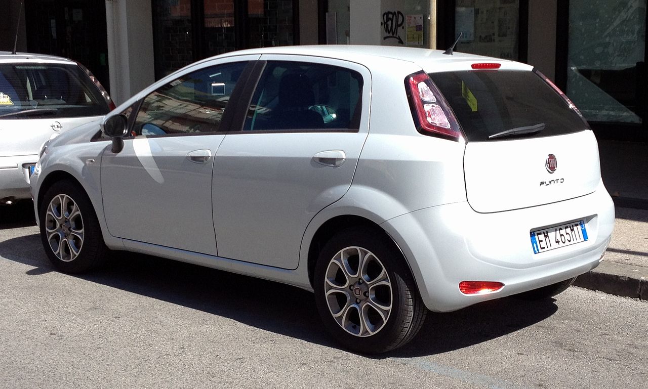 File:Fiat Punto 2012 5door rear.JPG - Wikipedia