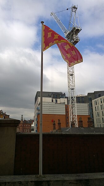 File:Flag of Greater Manchester flying at Manchester Piccadilly.jpg