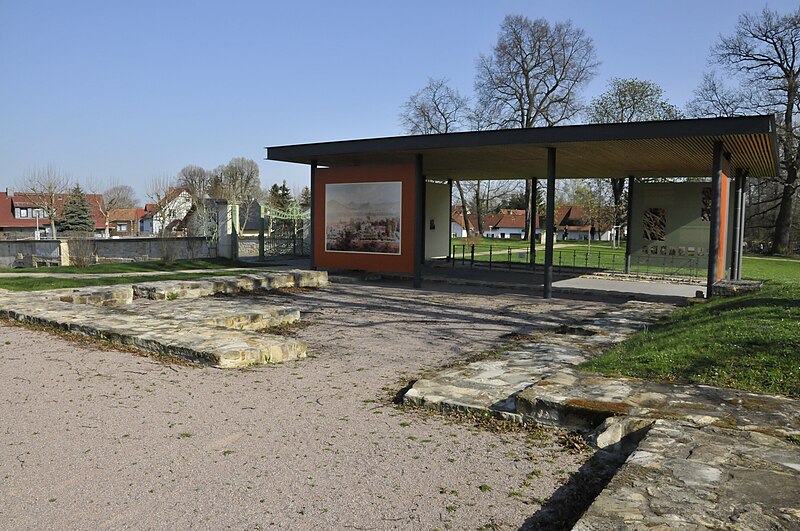 File:Günthersleben-Schloss-Pavillon.jpg