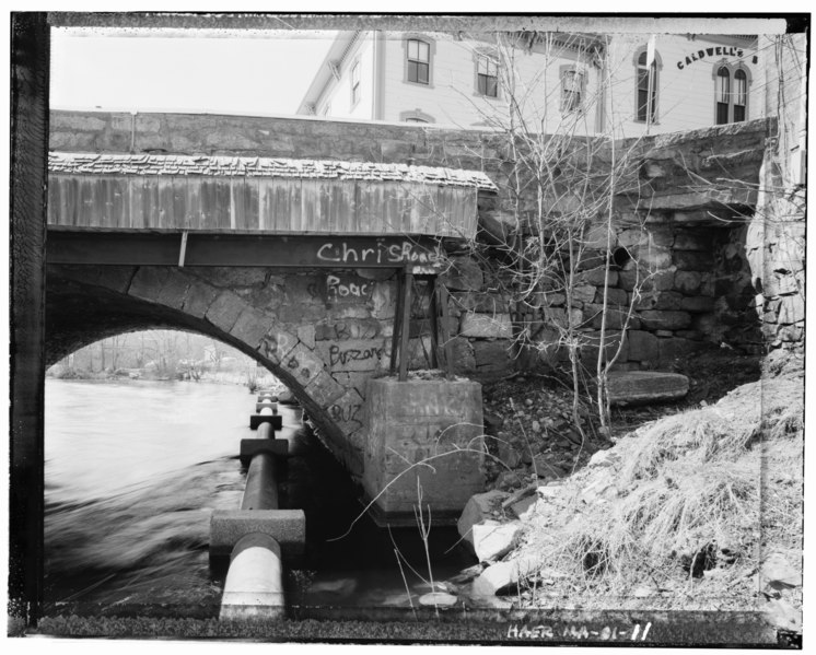 File:GENERAL VIEW SHOWING EAST ELEVATION OF BRIDGE, LOOKING WEST FROM NORTH BANK - Choate Bridge, Spanning Ipswich River at South Main Street, Ipswich, Essex County, MA HAER MASS,5-IPSWI,8-9.tif