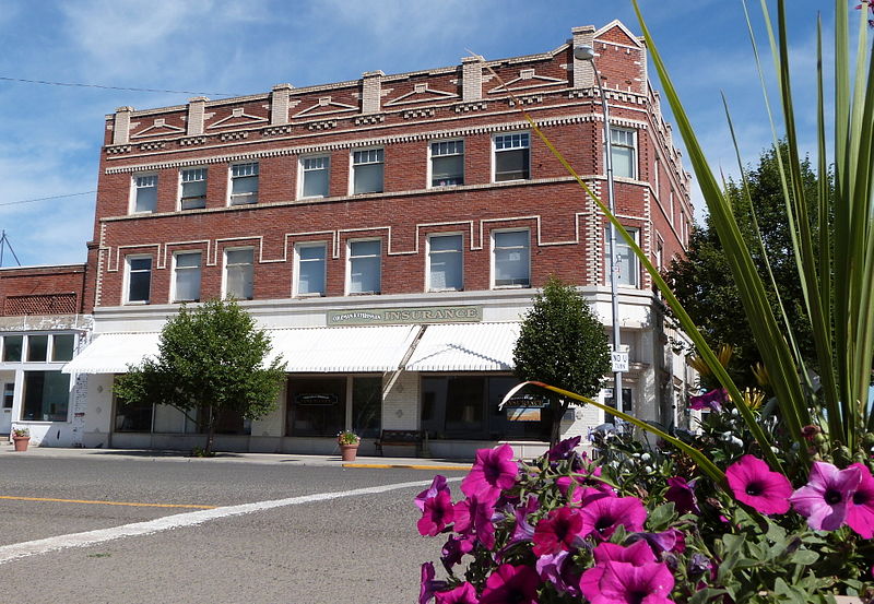 File:Gotter Hotel 2 - Enterprise Oregon.jpg