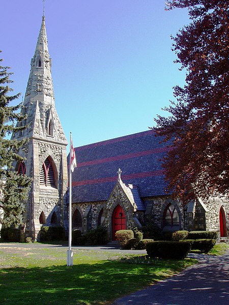 File:Grace Episcopal Church (Medford, MA) - north facade.JPG