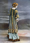 Duży płaszcz i sukienka obiadowa autorstwa Redfern 1908 cropped.jpg