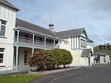 Infirmary building in 2008 Greenlane Clinical Centre Old Buildings I.jpg