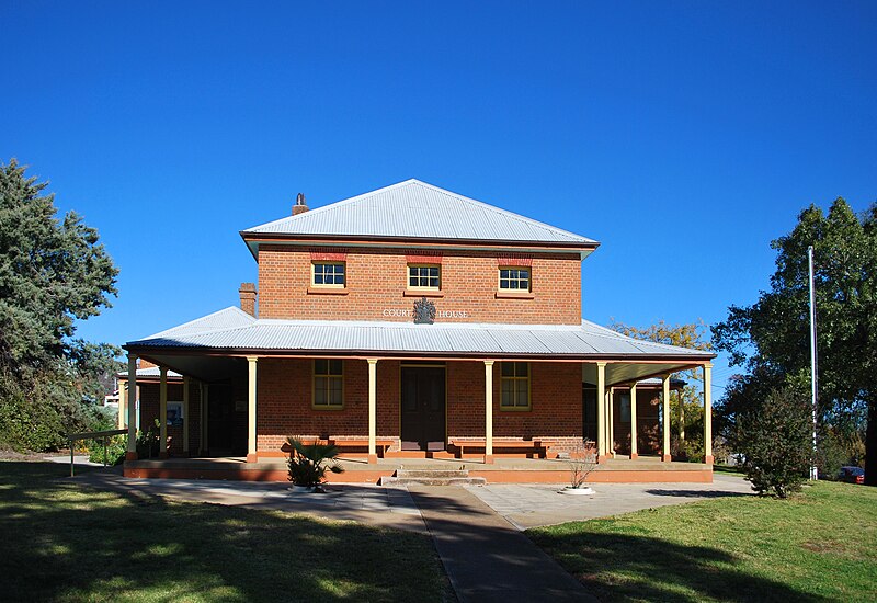 File:Grenfell Court House 003.JPG