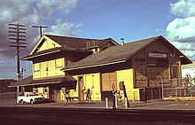 The abandoned 1885-built station in 1975 Hayward station, January 26, 1975.jpg