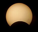 Helder da Rocha - Partial solar eclipse (by-sa).jpg