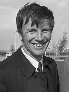 <span class="mw-page-title-main">Helmut Benthaus</span> German footballer (born 1935)