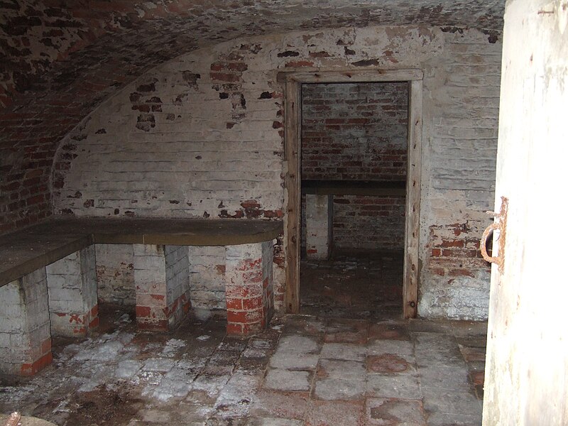 File:Hirst Priory Vaulted Brick Basement.jpg