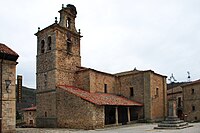 Iglesia de San Martín de Tours en Molinos de Duero.jpg