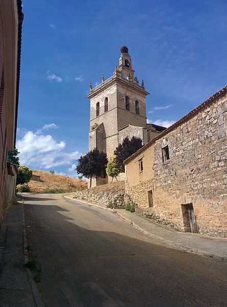 File:Iglesia de Santa Columba, Villamediana 02.jpg