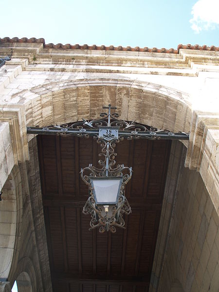 File:Iglesia de Santa Lucía (Lámpara).JPG