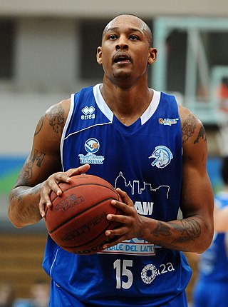 <span class="mw-page-title-main">J. R. Giddens</span> American former basketball player (born 1985)