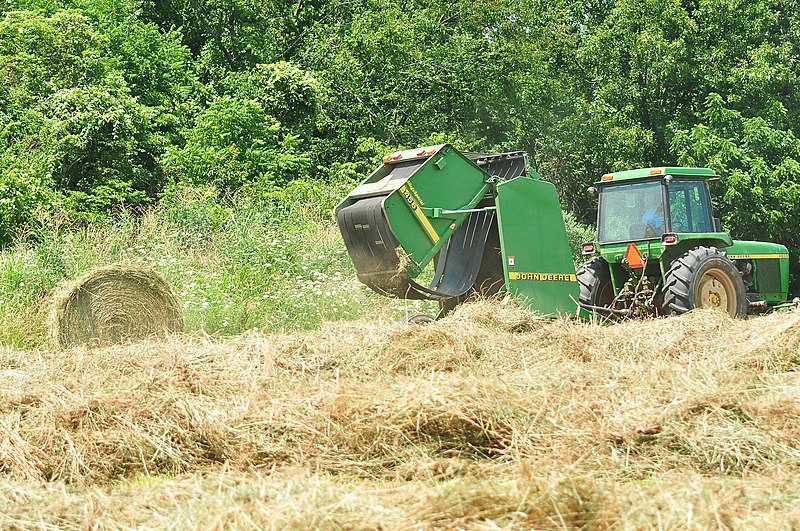 File:John Deere 4030 with John Deere 456 baler.jpg