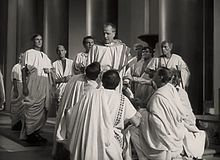 I congiurati si preparano ad uccidere Cesare (al centro)