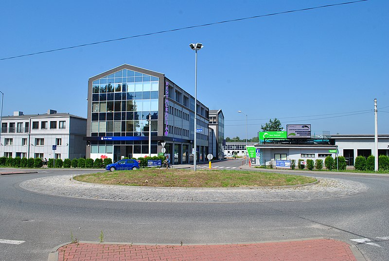 File:Katowice Brynów Rondo Tesli.JPG