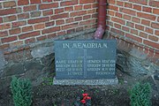 English: Memorial plate of Krockov family in Krokowa. Polski: Tablica pamiątkowa rodziny von Krockov przy kościele w Krokowej.