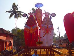 Kudassanad float at Padanilam festival