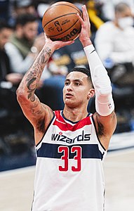 Kyle Kuzma (51815879993) (przycięty) .jpg