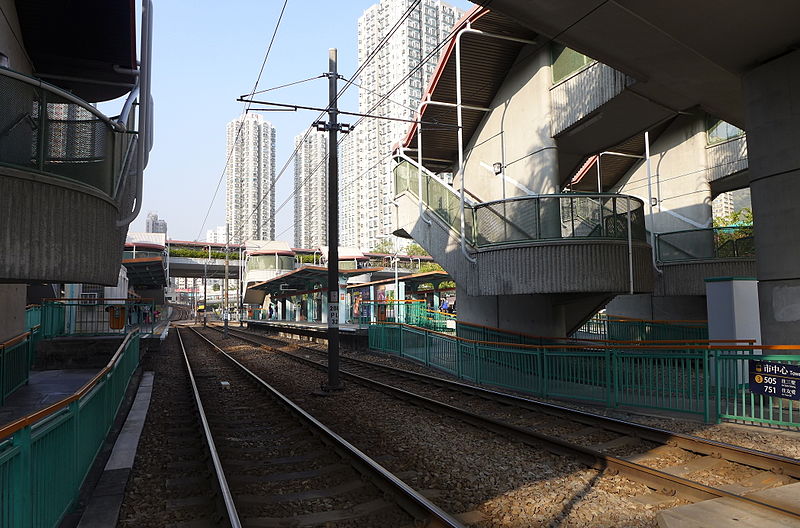File:LRT Town Centre Station 201501.jpg