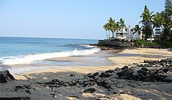 La'aloa Bay on a very calm day