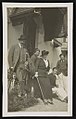 La famille de Gabriac et son ami des enfants, Bertrand Flury-Hérard, Chamonix, août 1915.