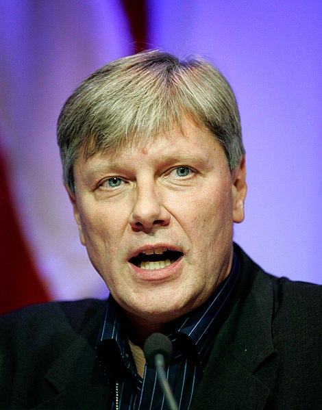 File:Lars Ohly, partiledare vansterpartiet, Sverige (cropped).jpg