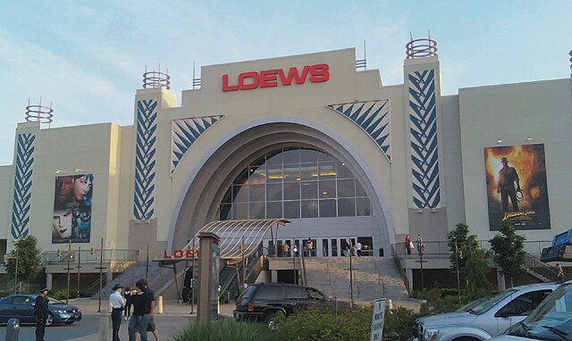 Loews Alderwood 16 in Lynnwood, Washington, opened in March 2005 before the merger with AMC Theatres