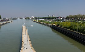 Maasbracht, het Julianakanaal foto8 2017-05-10 13.37.jpg