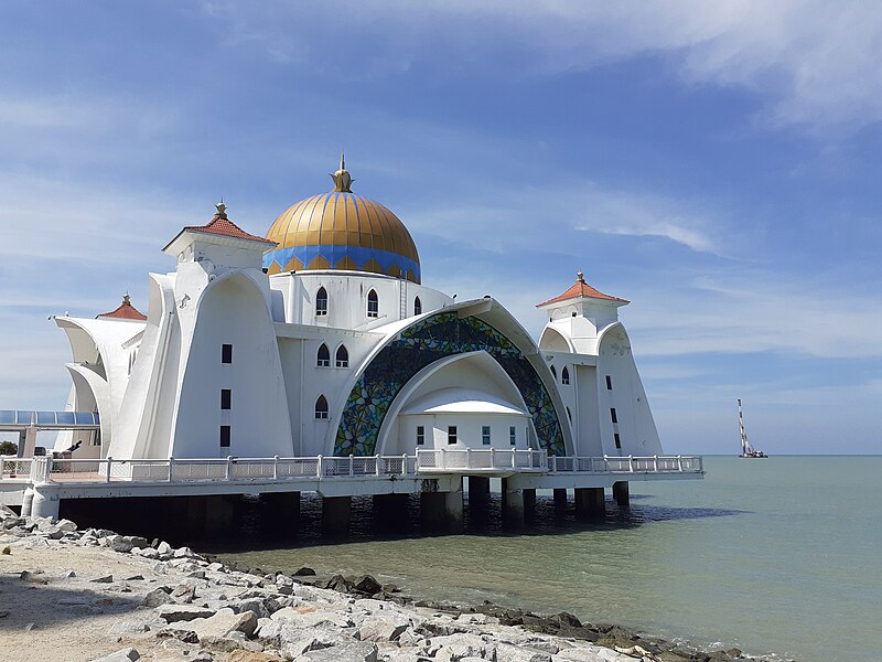 File:Malacca Straits Mosque (photo 2).jpg