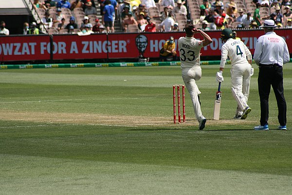 Mark Wood bowling during day 2 of the Boxing Day Test