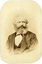 Pada awal 1950-an, Mandela dipengaruhi pemikiran anti-kolonialis sayap kiri, termasuk olah tokoh-tokoh seperti Karl Marx (kiri) dan Jawaharlal Nehru (kanan).