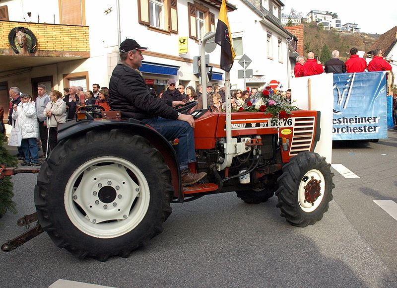 File:Mathaisemarkt 2015 - Fiat DT 55-76 (2).JPG