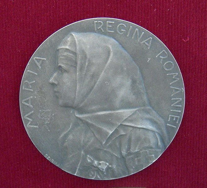 File:Medal - Marie of Romania.jpg