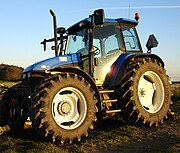 180px-Modern-tractor.jpg