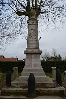 Файл:Monument_aux_morts_de_Marlieux.JPG