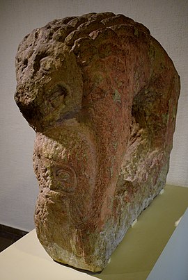 Museo de Albacete. Leon con cabeza de hombre (s. III.C.).jpg