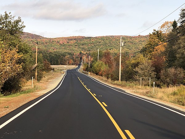 NH 25C leading northwest out of Warren