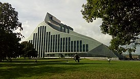 El edificio de la Biblioteca Nacional de Letonia