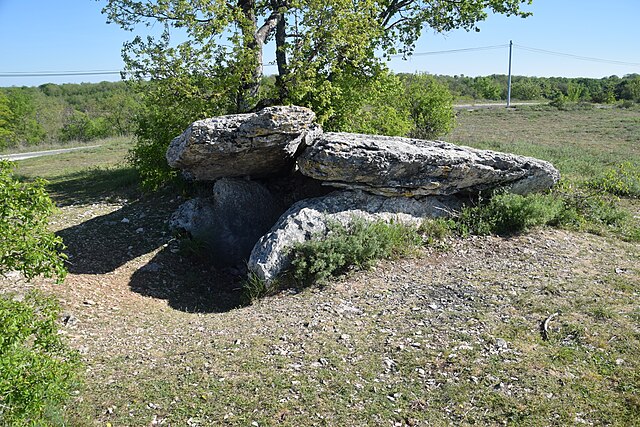 Dolmen von Magès