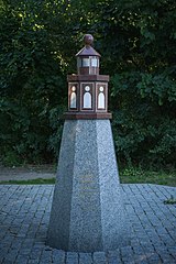 Obelisk upamiętniający latarnię morską Gdynia Oksywie