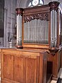 L'orgue de chœur réutilise l'ancien buffet restauré (orgue Clergeau de 1861).